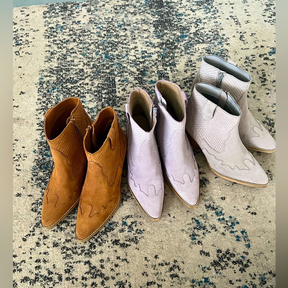 Matisse "Daphne" Suede Leather Western Ankle Boots( light purple and brown)